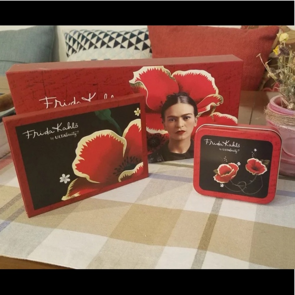 Frida Kahlo Gift box palette by Ulta special edit